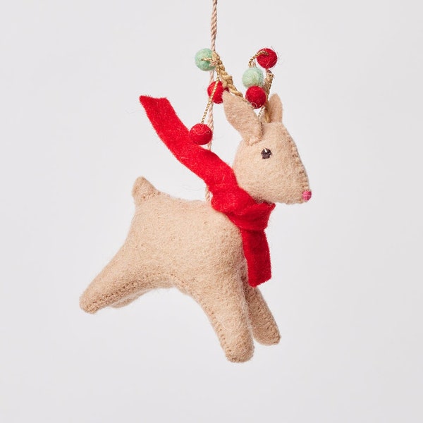 Garland Fawn Ornament, Hand Felted Beige Reindeer Charm, Handmade Festive Christmas Decor