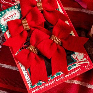 Red Bow with Beads Ornaments Set of 4, Hand Felted Christmas Tree Decor, Handmade Holiday Adornment