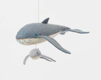 Humpback Whale with Baby Ornament, Handmade Felt Ocean Decor, Coastal Wildlife Keepsake, Marine Life Gift