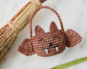 Mini Bat Basket, Handmade Woven Halloween Decor, Raffia Candy Holder, Gothic Fall Accent, Trick or Treat Gift