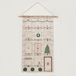 Christmas In The City 12 Days Advent Calendar, Hand Embroidered Countdown Calendar, Linen Holiday Decor image 1