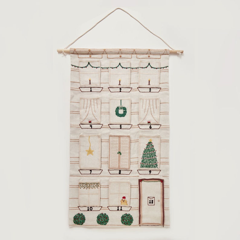 Christmas In The City 12 Days Advent Calendar, Hand Embroidered Countdown Calendar, Linen Holiday Decor image 1