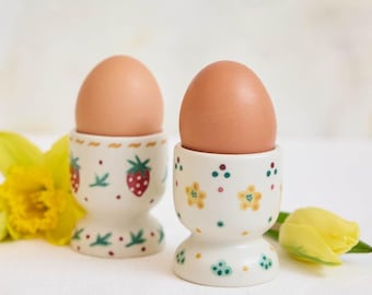 Keramik Eierbecher - 2er-Set, handgemachter Eierhalter Frühstück Dekor, handgemaltes Küchengeschenk, Ostertisch Akzent