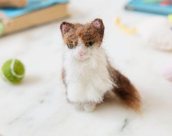 Calico Cat Ornament, Handmade Felt Kitty Decor, Cute Feline Keepsake Gift, Pet Lover Collectible, Whimsical Animal Accent