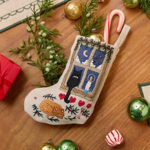 Mini decorazione natalizia a forma di gatti per calza di Natale, ricordo artigianale per l'albero di Natale, regalo ricamato per gli amanti dei gatti, decorazione natalizia stravagante per i proprietari di animali domestici