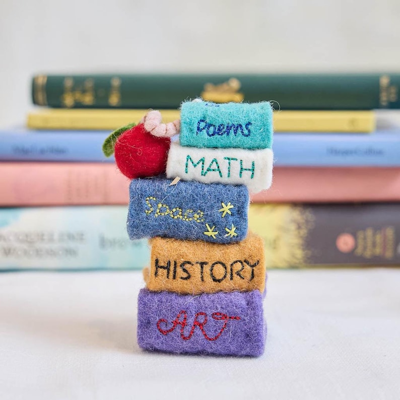 Craftspring Stack of Books Ornament - Thumbnail 4