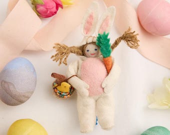 Sammleredition Osterhasenkostüm, handgefilzter Hase, handgefertigter Osterdekor