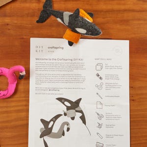 Patrón de orca para hacer tú mismo (descarga), guía electrónica de costura, adorno flotante de orca de fieltro para hacer tú mismo.