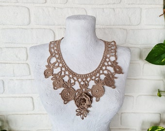 Beige crochet everyday necklace/Beige flowers hand crochet necklace/Boho jewelry/Avant garde necklace/Gift for Her/Christmas gift