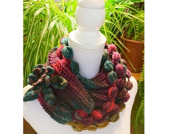 Crochet everyday neck wrap shawl/Red-green gradient hand knit collar scarf/Boho jewelry/avantgarde necklace /Gift for her