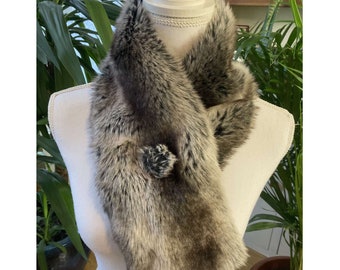 Vintage faux fur collar neck wrap -natural look plush collar/Vintage collar