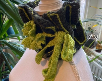 Cozy crochet shabby warmer neck wrap dark green shawl/woman accessories/gift for friends