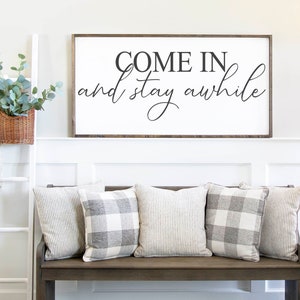 Venga y quédese un rato Signo, Signo de casa familiar, Decoración de la pared del hogar, Regalo de boda, Signo de aniversario, Signo de granja, Signo de madera