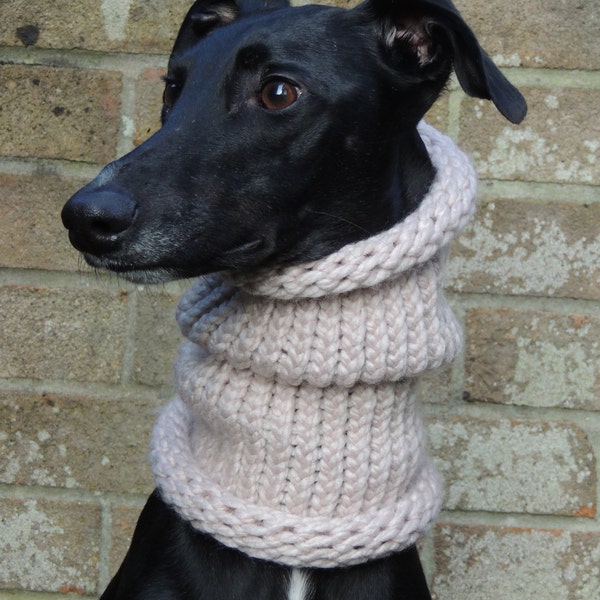 Cache-cou / écharpe Greyhound, Lurcher, Whippet Snood. Fait main avec du fil très épais. Différentes couleurs vives