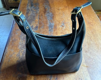 COACH Vintage 9033 Ergo Zip Shoulder Bag Black Full-grain Leather