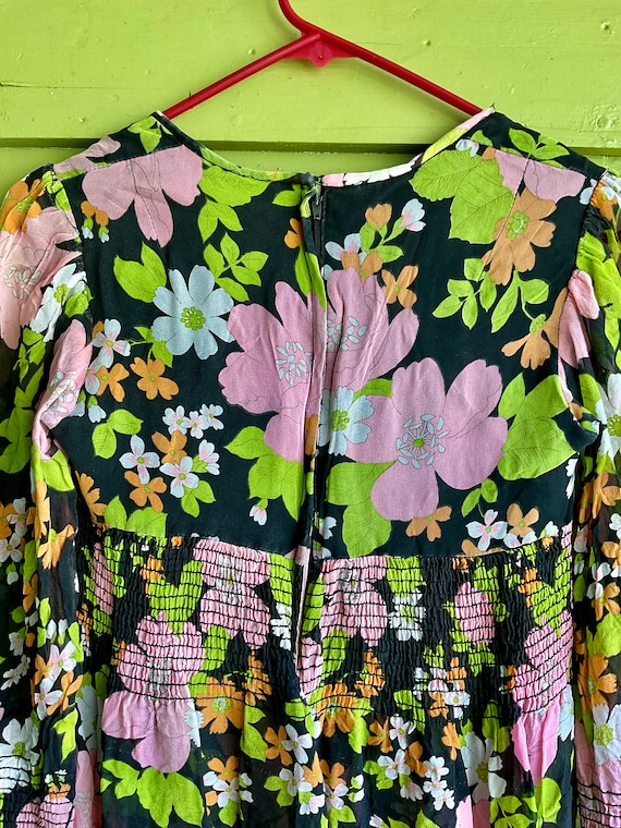 Scarce 1960s Hippie Smocked Sheer Gauze Flower Po… - image 4