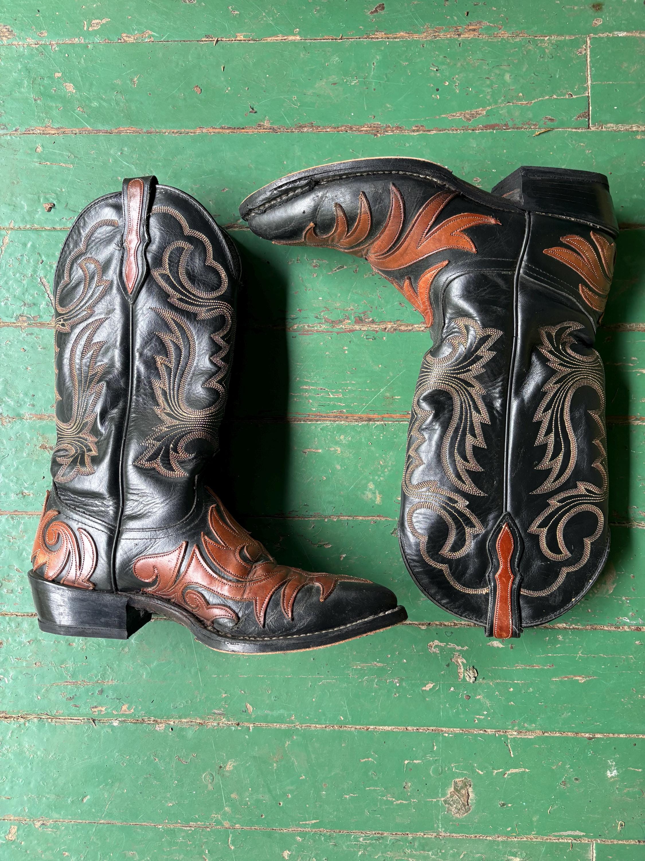 ウエスタンブーツ 　本革 　刺繍入り　オールドグリンゴ　黒 Old gringo boots - Etsy 日本