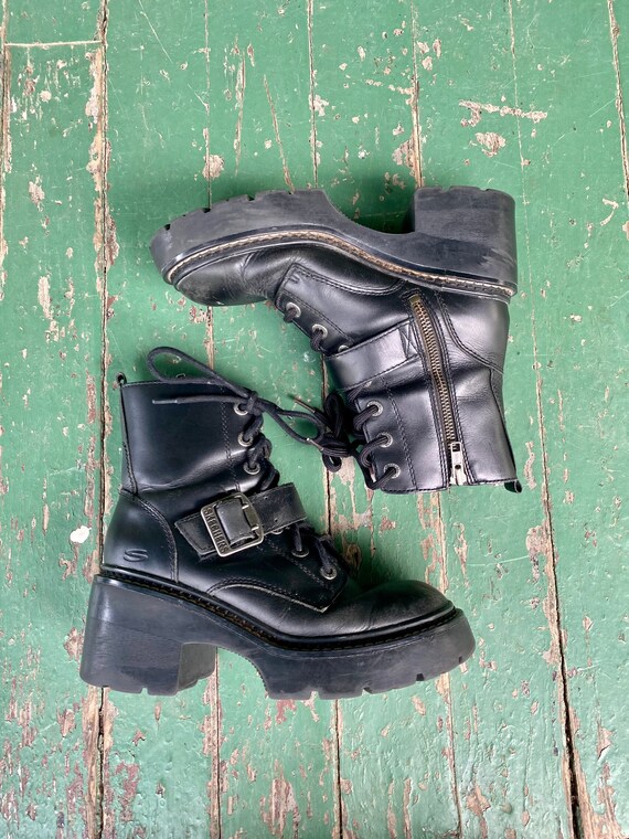 platform boots skechers