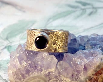 bijou unisexe, bague style celte/medieval en bronze couleur or  ou en cuivre+spinelle noire de synthèse pour homme  et femme