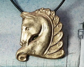 Collier Tête de cheval art-deco faite main en bronze couleur or+tour du cou cuir noir ou mordoré possible aussi en cuivre