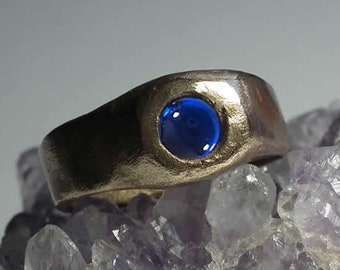 handmade unisex,  middleage-renaissance style ring in goldbronze or copper+ a CZirconia, a lab corundum or a halfprecious stone