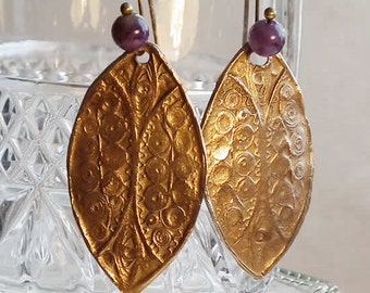 Goldbronze or copper  earrings  with a delicate ancient filigree look & Gembeads(Amethysts on the photo, choose your stone from the 15)
