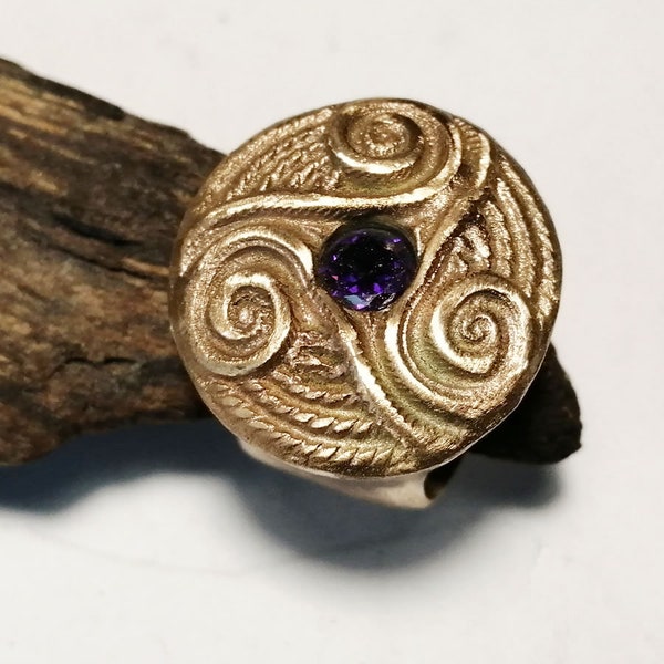 Unisex Celtic/Medieval/viking goldbronze ring, Breton/Irish Triskelion  + purple Cubic Zirconia, US 5.1/4 UK J1/2  size, for man/woman