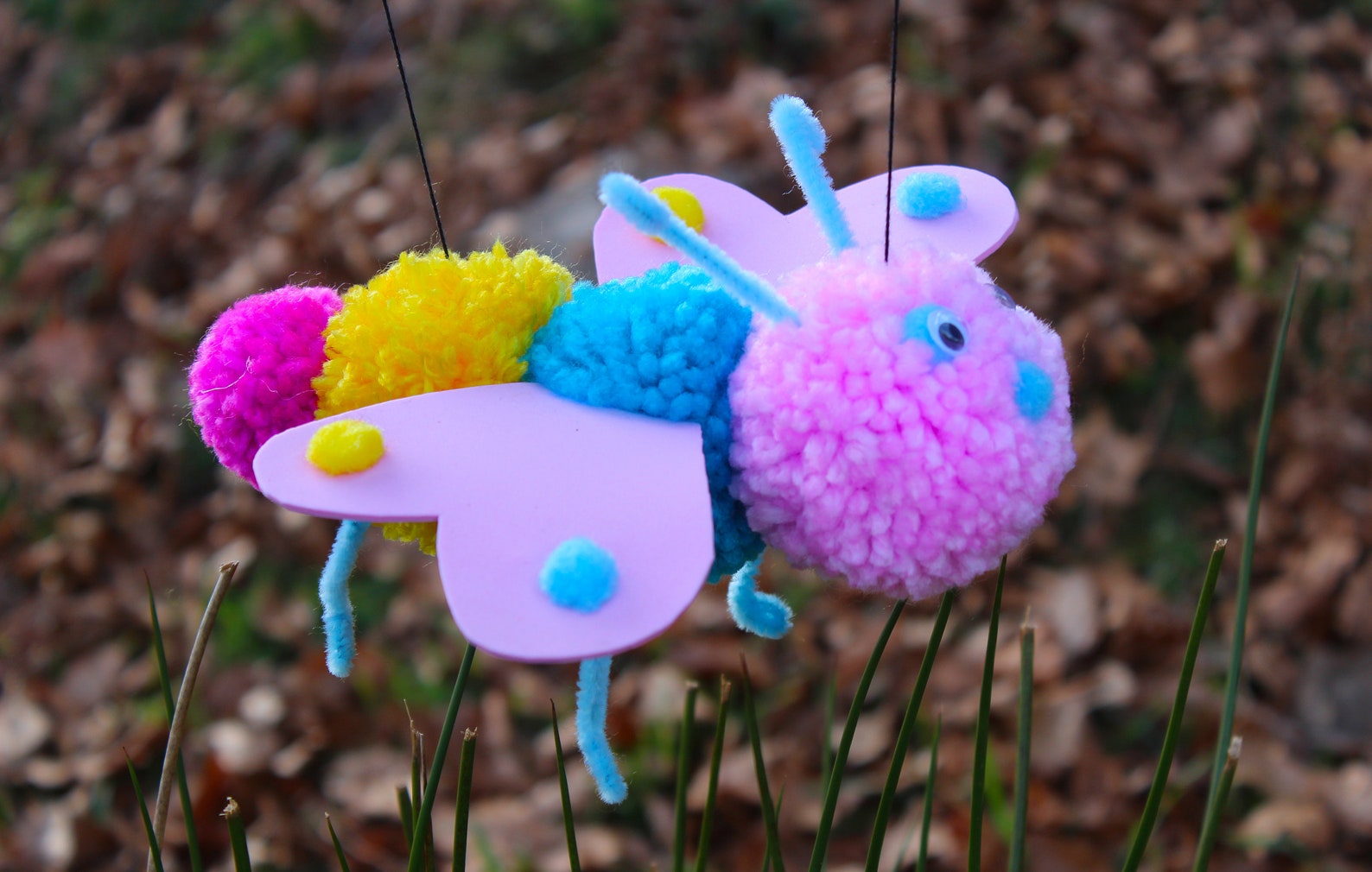 Puppet on Two Strings for Kids Pom Poms Animal Fun Butterfly