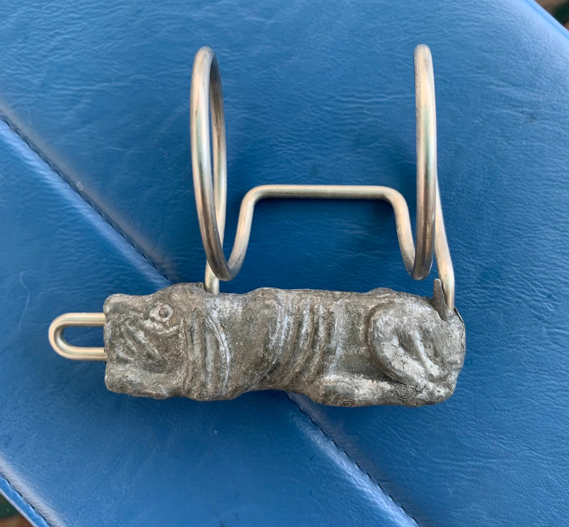 Vintage Plug Knocker Lure Retriever Lead Hound Dog Nice Display Item 