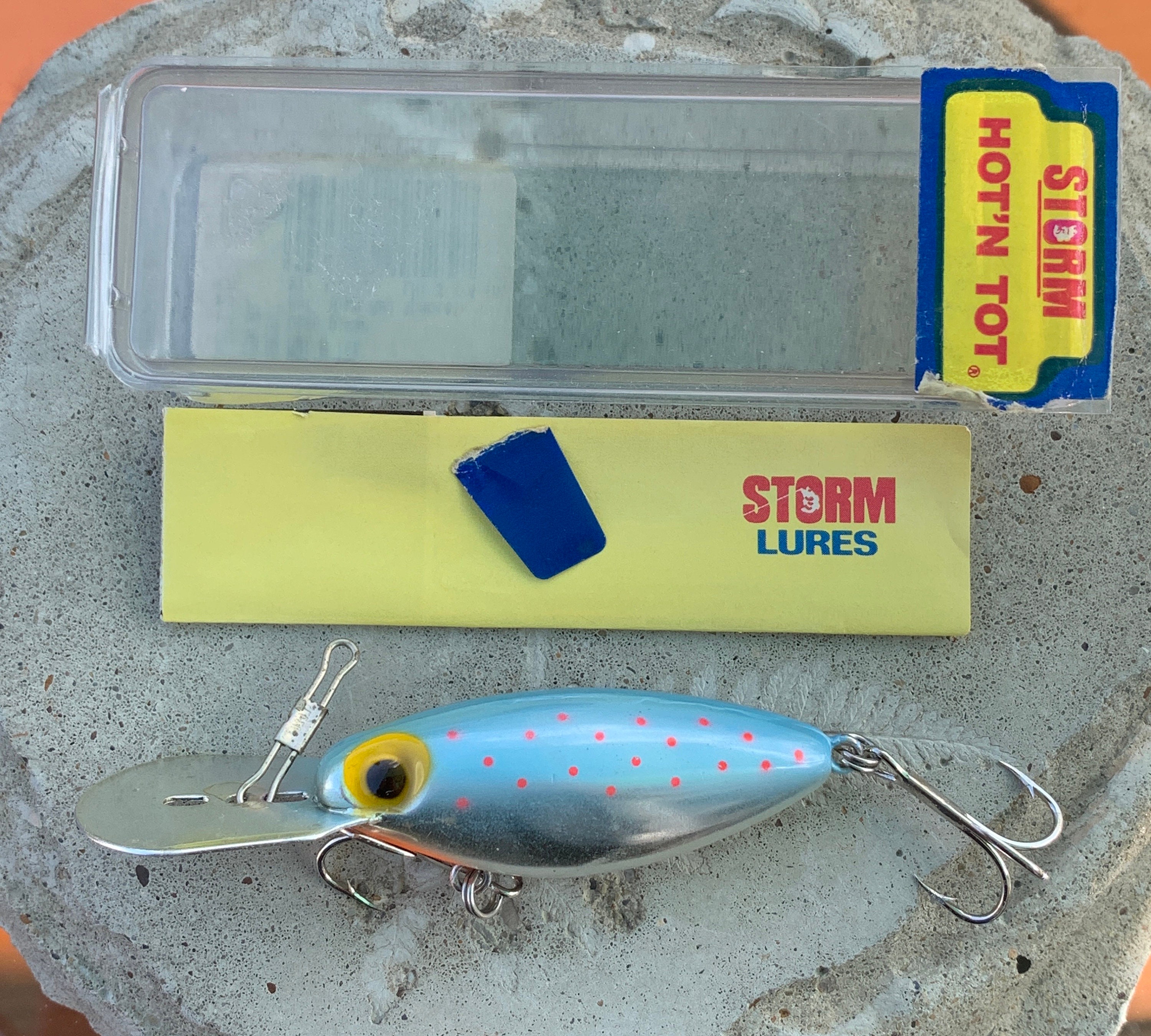 Storm Hot N Tot Pre Rapala AH125 in Correct Box Blue w/ Red Specks Tough  Nice!