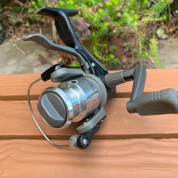 Quantum Hypercast HC2 DL Fishing Reel 2 Ball Bearing Nice! - Etsy