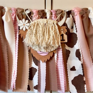 Highland Cow high chair banner, Cute Highland Cow Banner, Cow high chair banner, 1st Birthday banner, First birthday Decor, Farm Birthday