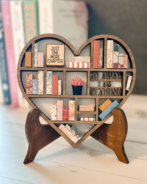 Mini bookshelf wall discount