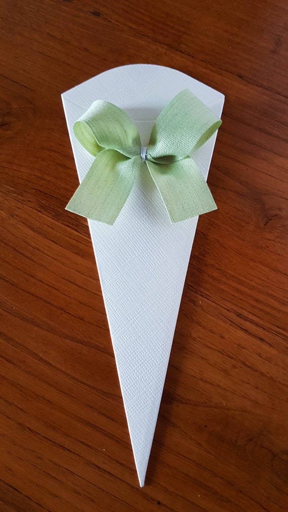 Coni portariso o per confentata per matrimonio evento festa segnaposto o  regalo ospiti Coni bianchi con fiocco in cotone verde menta -  Italia