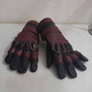 Akuma Devil Red Gloves TV Series Version cosplay props