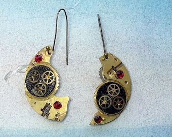 Steampunk earrings, art-deco, gustav Klimt  style ,gears, resin & red swarovski strass crystal cabs for pierced ears or not pierced