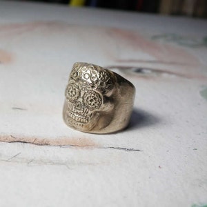 Gothic unisex ring : mexican skull made to order in copper in your size , gold color Bronze aussi possible image 4