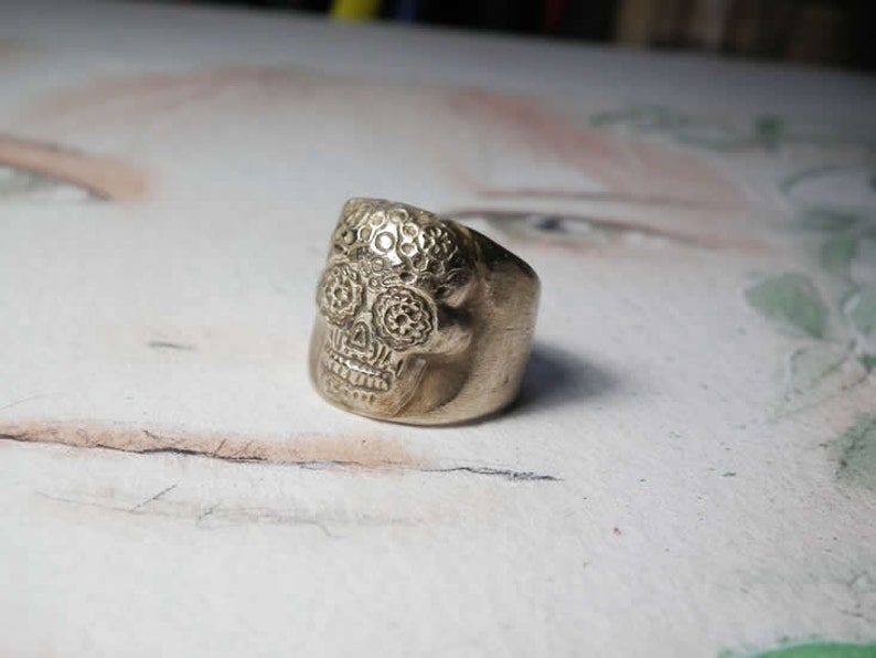 Gothic unisex ring : mexican skull made to order in copper in your size , gold color Bronze aussi possible image 4
