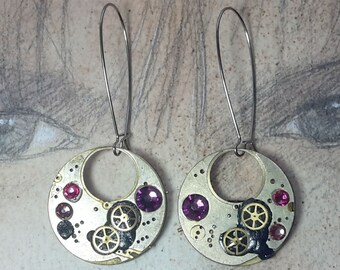 Steampunk earrings, art-deco, gustav Klimt style, made of  cogs/gears, black resin & pink and violet  swarovski cabs. for unpierced ears too