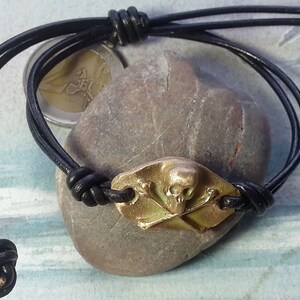 Unisex ajustable steampunk-gothic pirat braceletfor all, gold colour bronze skullblack leather copper also possible image 3