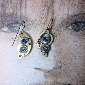 Steampunk earrings, art-deco, gustav Klimt style ,gears, resin & blue swarovski strass crystal cabs for pierced ears or not pierced image 4