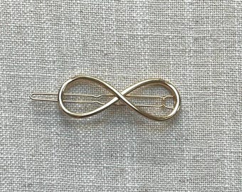 Golden Infinity Hair Barrette: Geometric Alloy Hair Clip