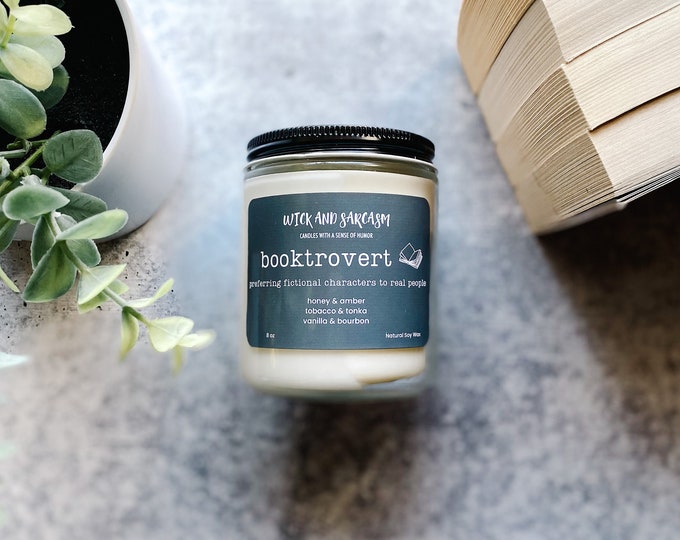 Booktrovert Candle - Bookish Candles - Literary Candle - Gifts for readers - Amber Scented Candle - Literary Decor