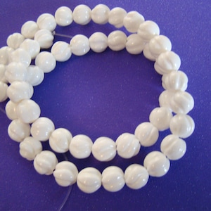 Grade A 8mm White Mother of Pearl Shell Gemstone Round Twist Beads 16&quot; Strand