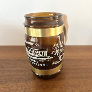 Vintage Florida&#39;s Silver Springs Souvenir Glass Barrel Beer Mug with Wooden Handle Siesta Ware