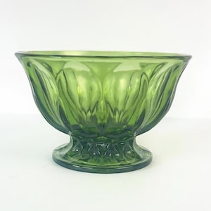 Vintage Anchor Hocking Fairfield Avocado Green Glass Pedestal Candy Dish No Lid READ DESCRIPTION
