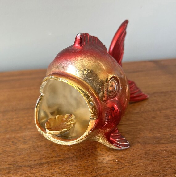 VINTAGE FISH ASHTRAY 真鍮 ヴィンテージ 熱帯魚 Fish Ashtray in Brass, 1950 for sale at Pamono