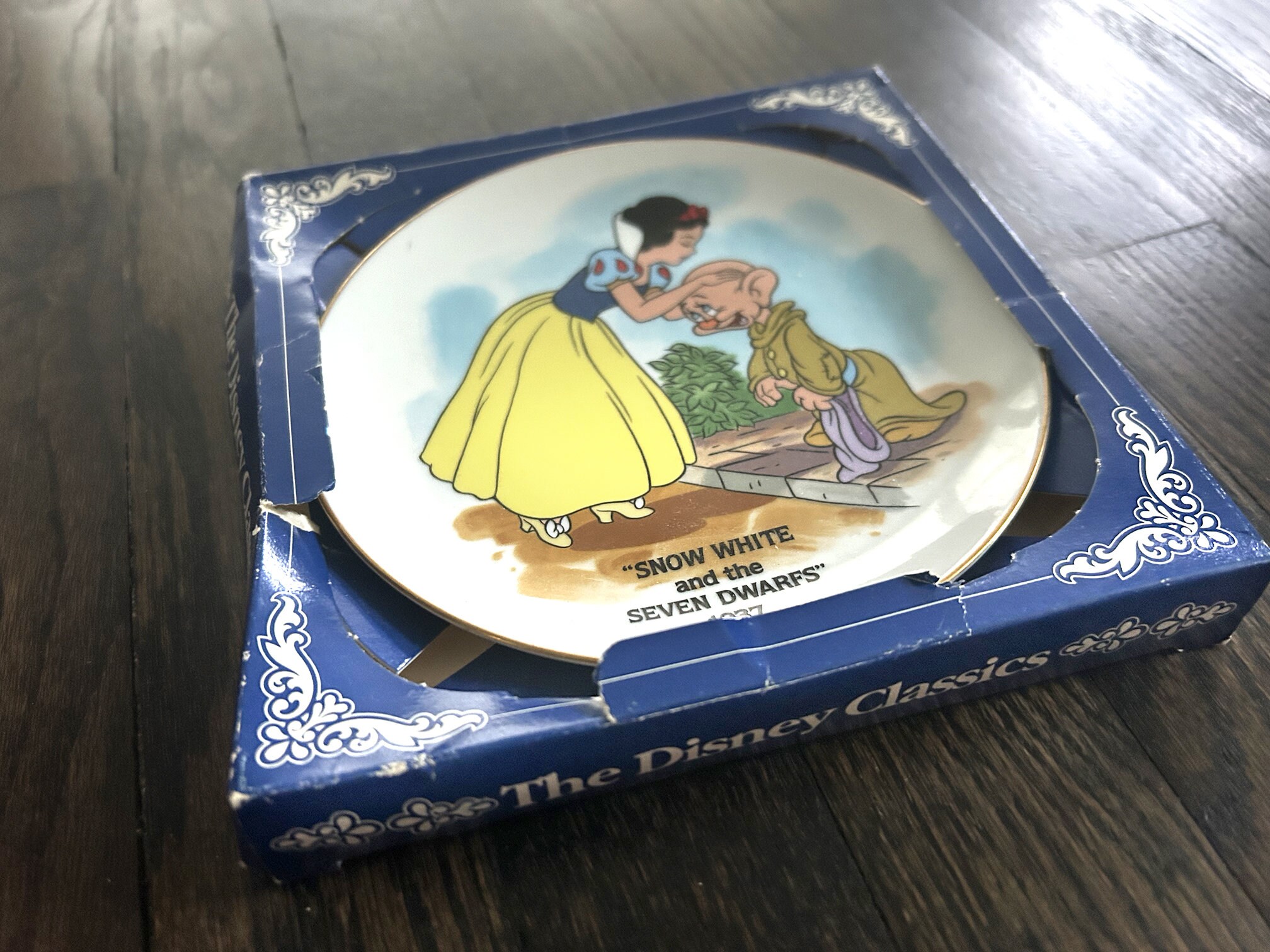Vintage Snow White and the Seven Dwarfs 1937 Disney Classic