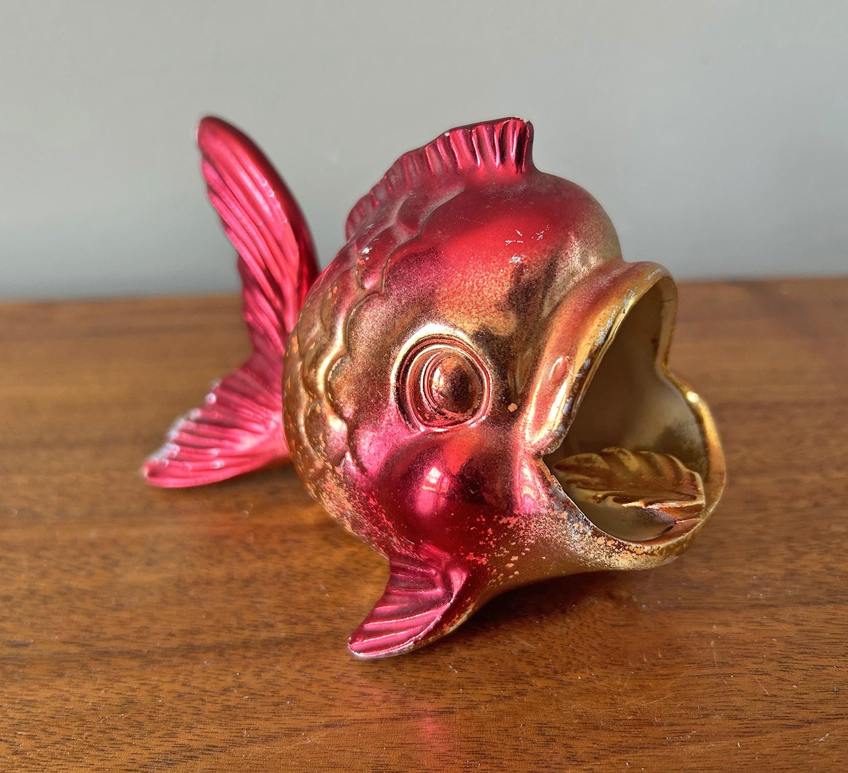 VINTAGE FISH ASHTRAY 真鍮 ヴィンテージ 熱帯魚 Vintage Cast Iron Japanese Fish Dish, Tray Ashtray Trinket