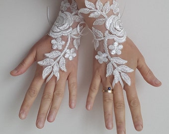 Wedding glove, bride gloves, silver frame costume gloves, wedding accessories, ivory lace gloves, wedding glove